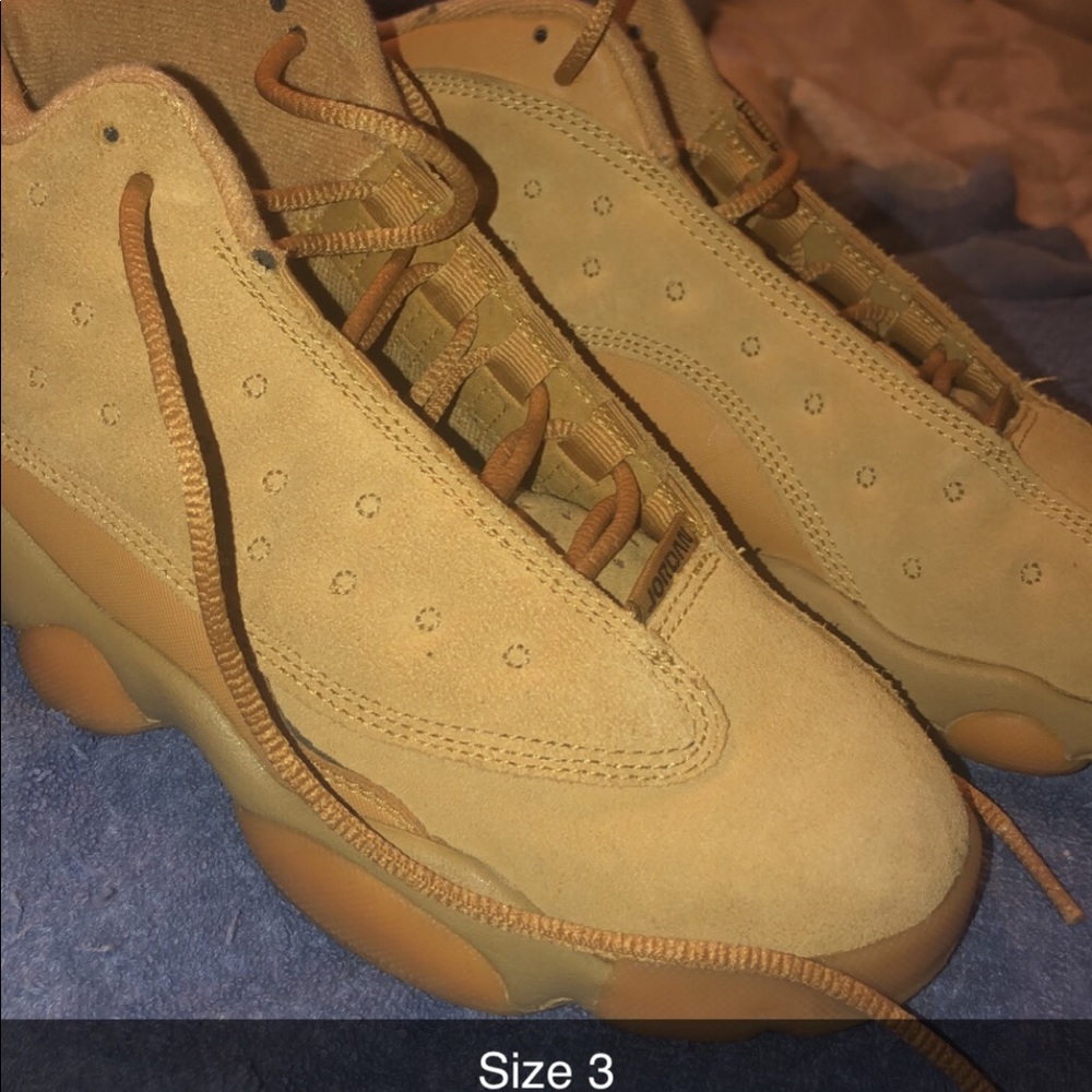 Size 3 - Picture 2 of 8